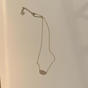 Kendra Scott necklace